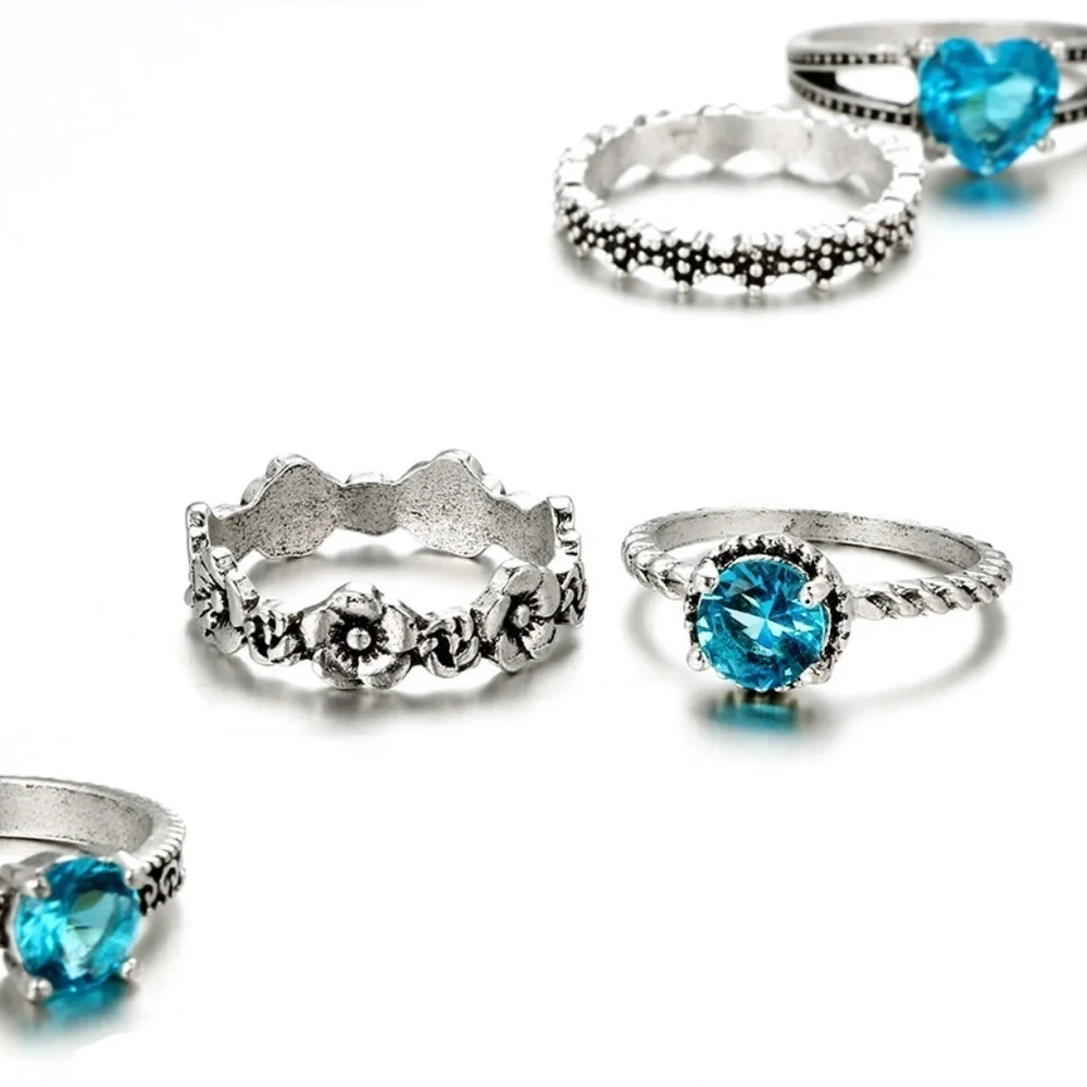 *MATTIE* 5-Pc Silver x Blue Gem Fashion Ring Set